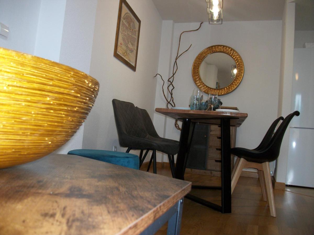Vega-Aranda Apartment Fresnillo de Las Duenas ภายนอก รูปภาพ